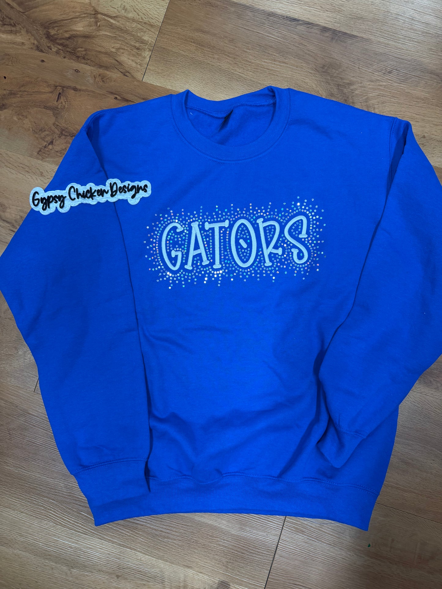 Gators Embroidered Spangle Sweatshirt - size medium