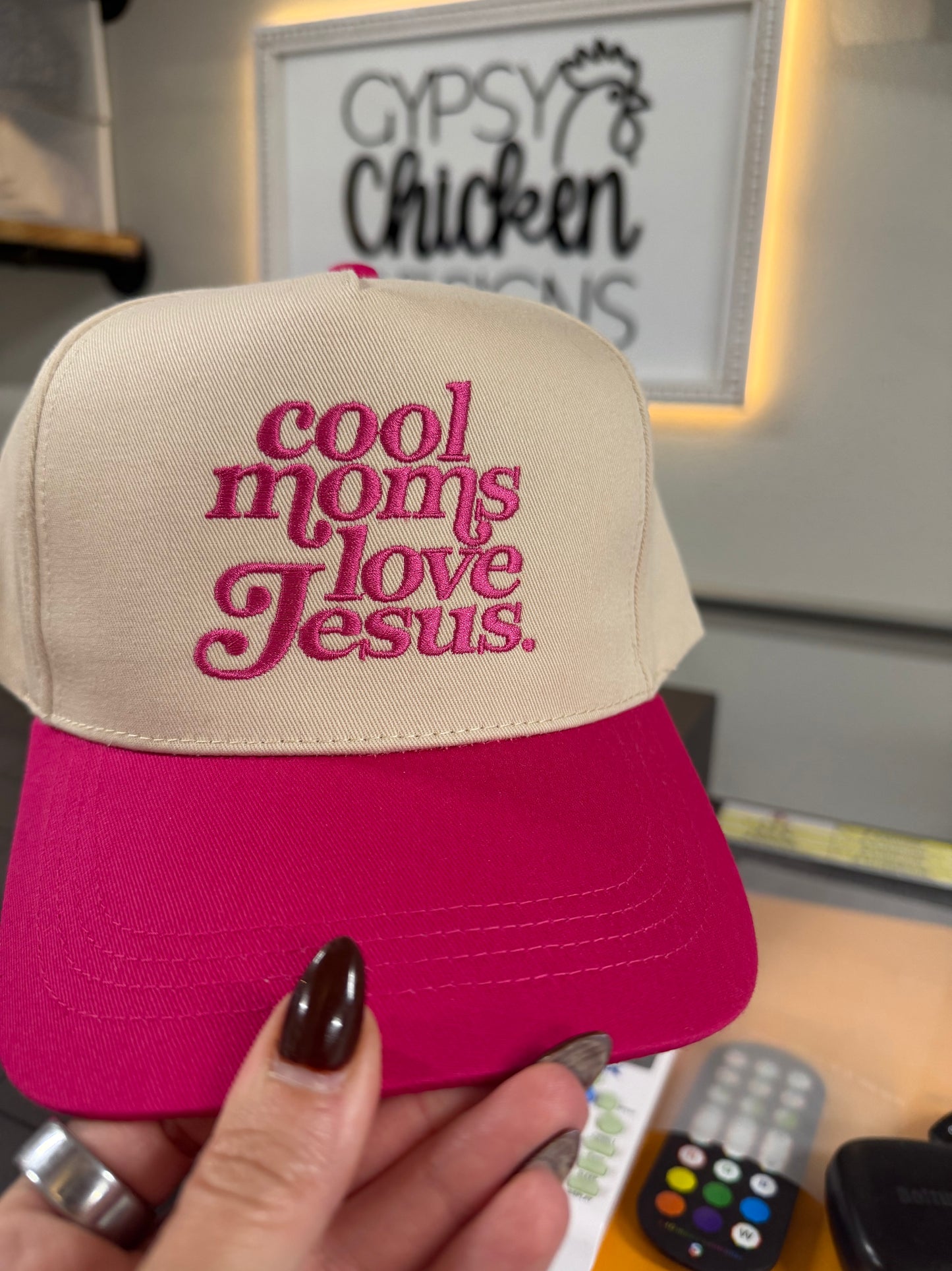 Cool Moms Love Jesus